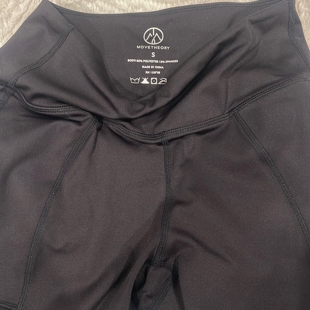 Black leggings